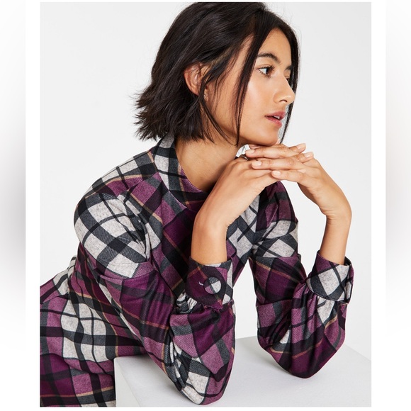 Plaid Long Sleeve Dress in Purple and Black - Picture 5 of 11